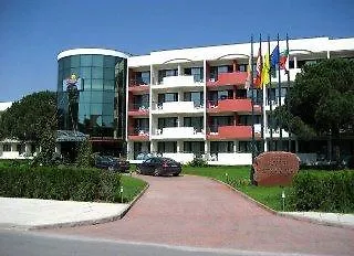 Hotell Club Strandja 4*